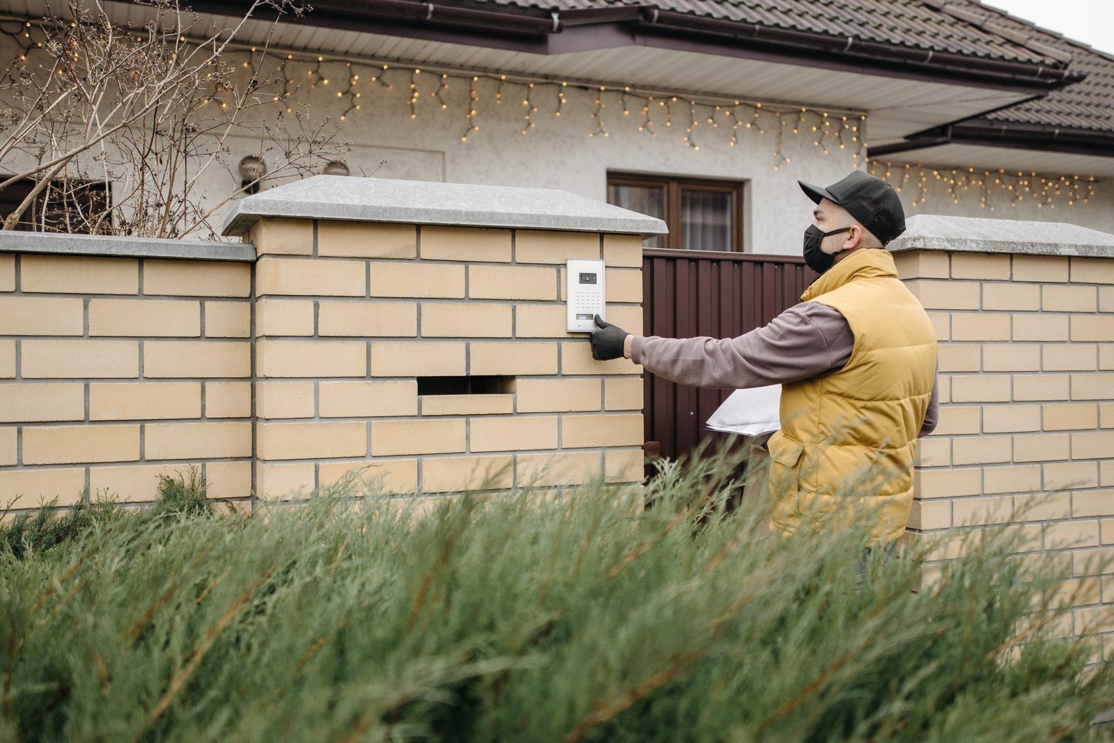 Do I need a subscription to use a doorbell camera?